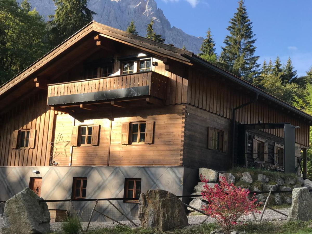 Chalet S - 5 Sterne Luxus Ferienhaus Direkt Am Eibsee Und Zugspitze Grainau Esterno foto